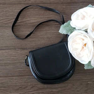 BDG purse Black.